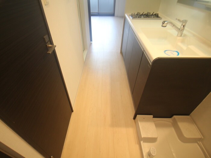 物件内観写真17　(廊下)