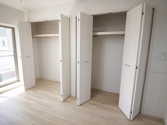 物件内観写真11　(収納)