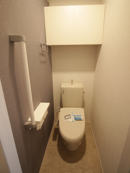 物件内観写真16　(トイレ)