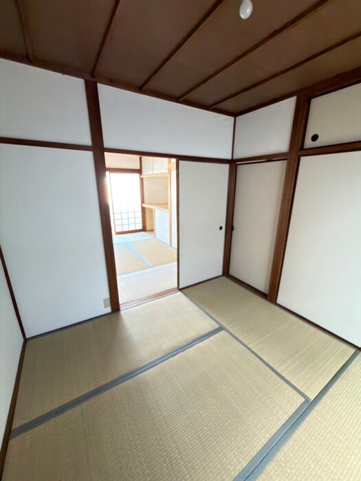 物件内観写真8　(居室)