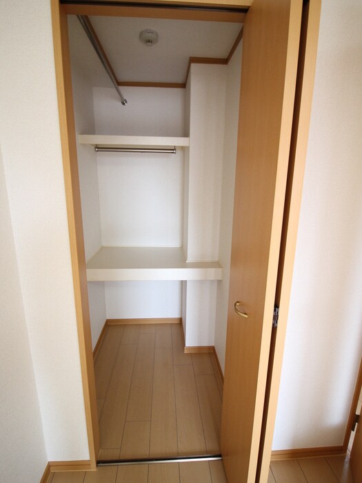 物件内観写真16　(収納)