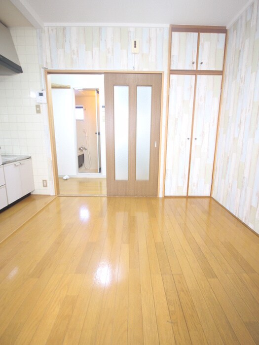 物件内観写真8　(居室)