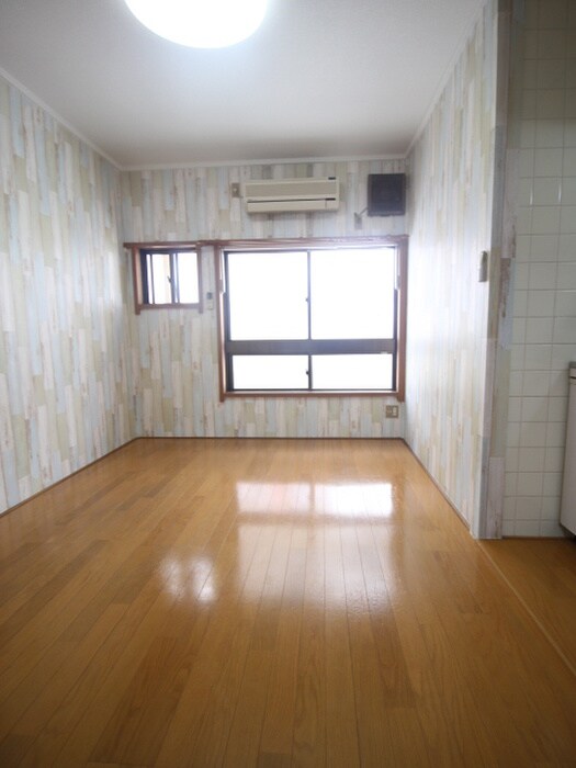 物件内観写真19　(居室)