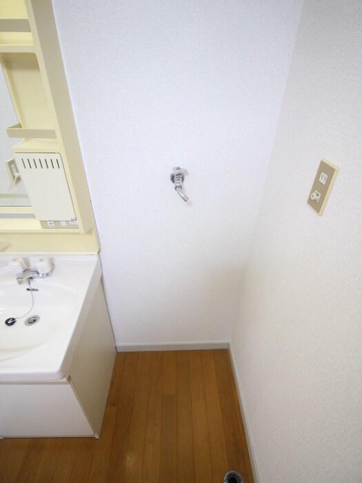 物件内観写真22　(洗濯機置場)