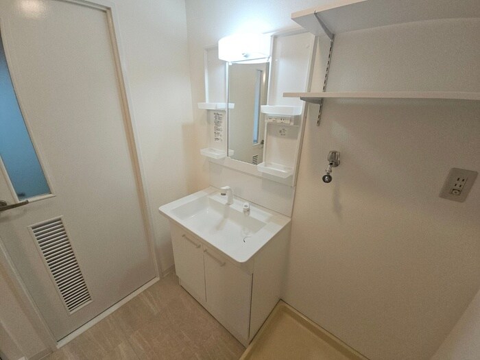 物件内観写真9　(洗面)