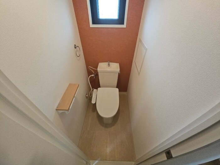 物件内観写真11　(トイレ)