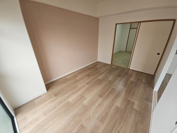 物件内観写真12　(居室)