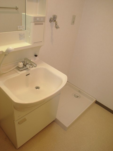 物件内観写真13　(洗面)