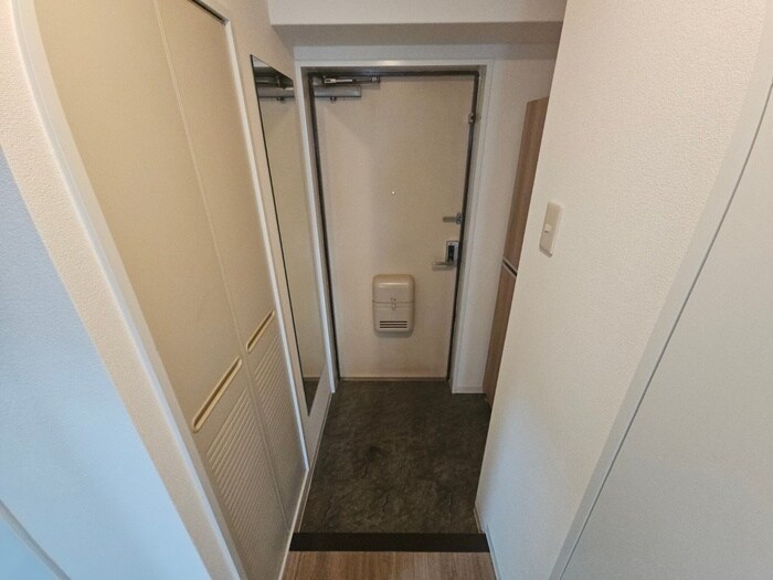 物件内観写真14　(玄関)