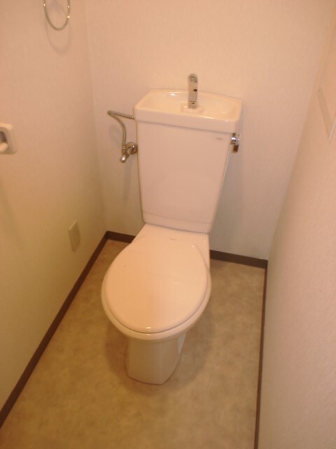 物件内観写真15　(トイレ)