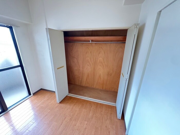 物件内観写真15　(収納)