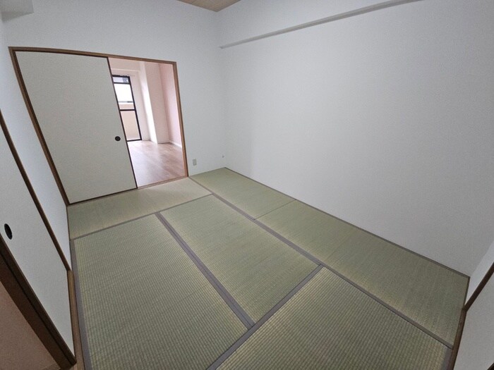 物件内観写真18　(居室)