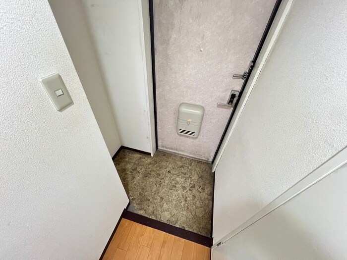 物件内観写真22　(玄関)