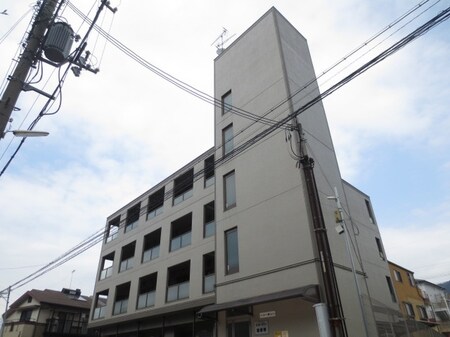 クローバー勧修寺外観写真