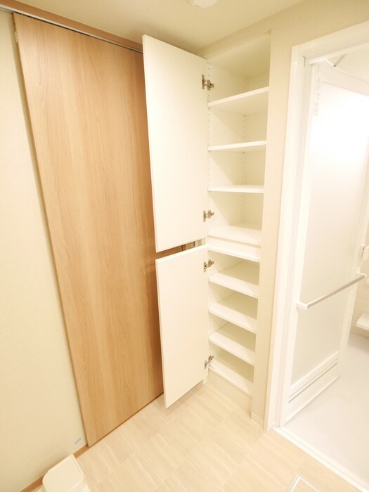 物件内観写真12　(洗面)