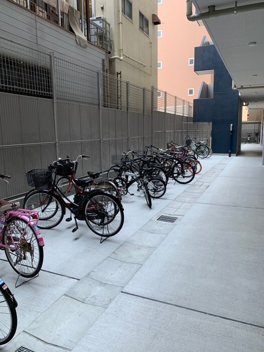 物件外観写真5　(駐輪場)