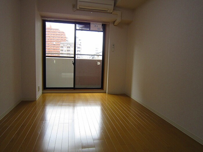 物件内観写真11　(居室)