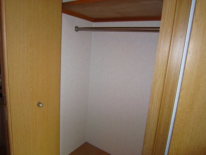 物件内観写真13　(収納)