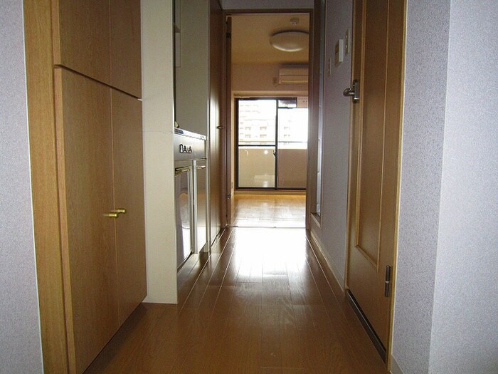 物件内観写真14　(廊下)