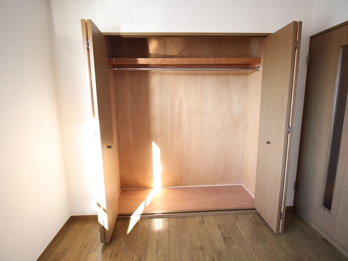 物件内観写真15　(収納)