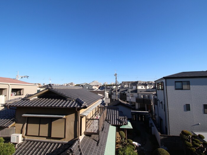 物件内観写真17　(室内からの展望)