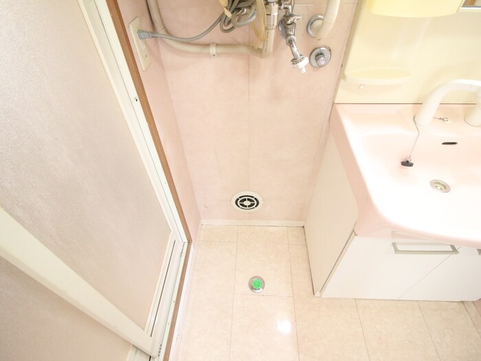 物件内観写真18　(洗濯機置場)