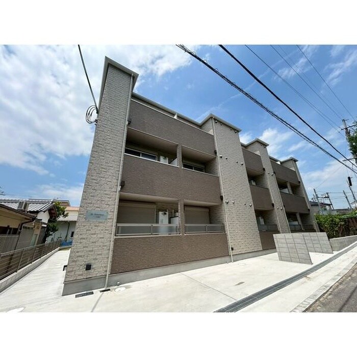 物件外観写真1　(外観写真)