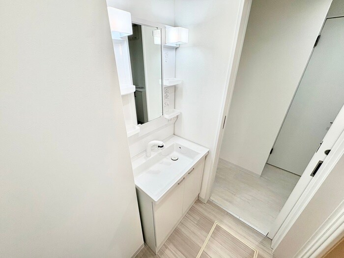 物件内観写真9　(洗面)