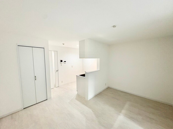 物件内観写真13　(廊下)