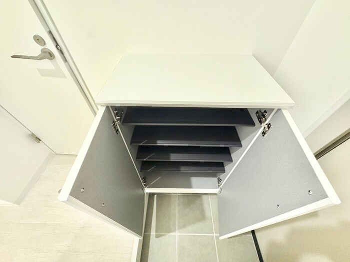 物件内観写真18　(靴箱)