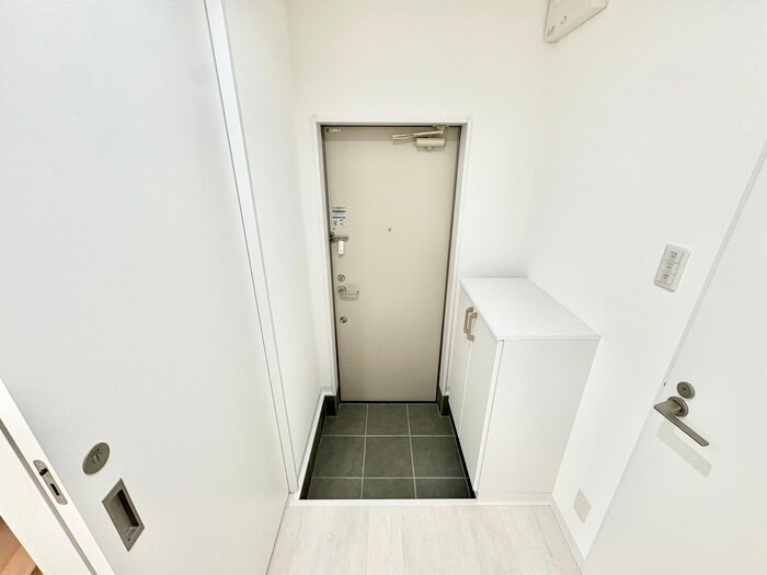 物件内観写真21　(玄関)