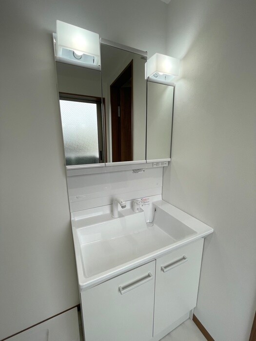 物件内観写真6　(洗面)