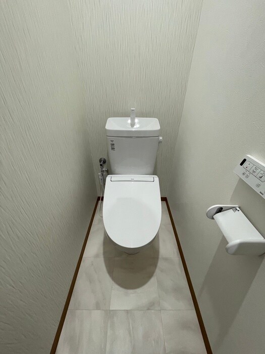 物件内観写真7　(トイレ)