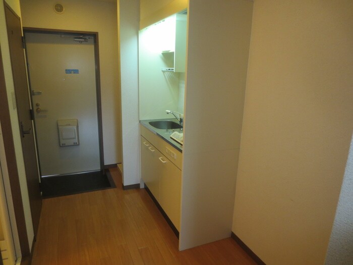 物件内観写真13　(廊下)