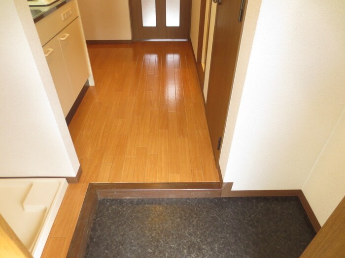 物件内観写真22　(玄関)