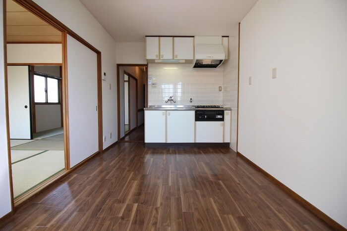 物件内観写真9　(居室)