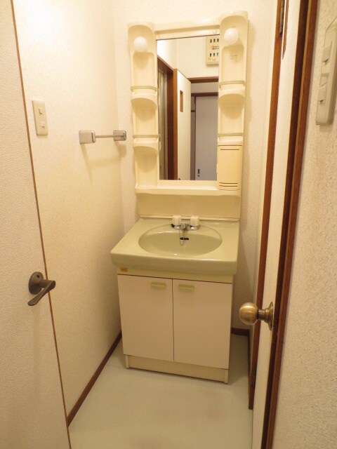 物件内観写真10　(洗面)