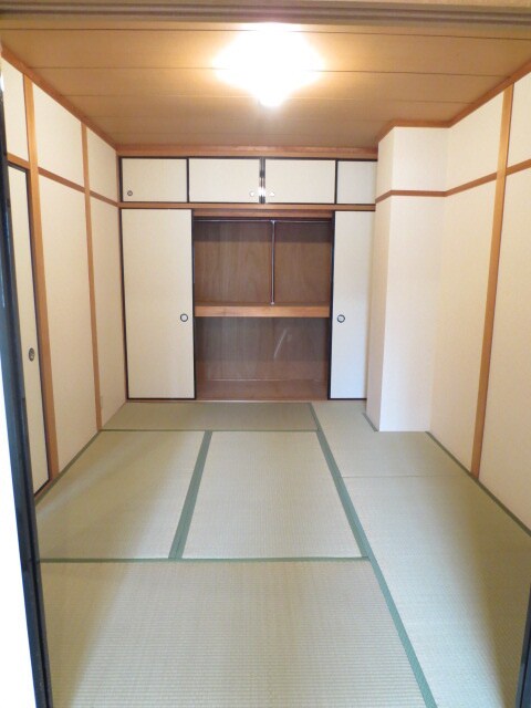 物件内観写真14　(居室)