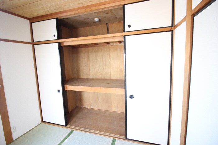 物件内観写真15　(収納)