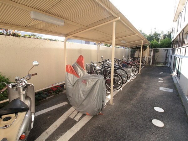 駐輪場