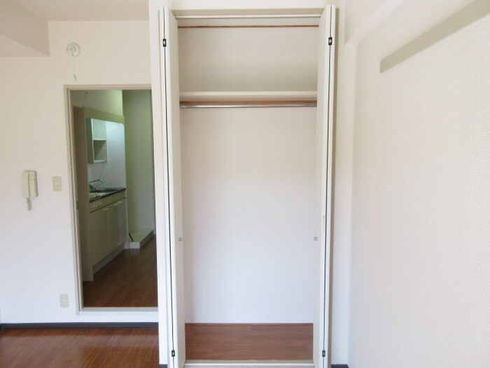 物件内観写真11　(収納)