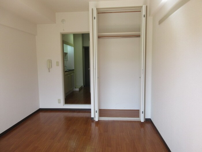 物件内観写真13　(居室)