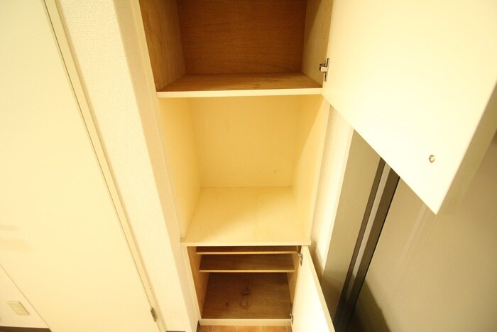 物件内観写真21　(収納)