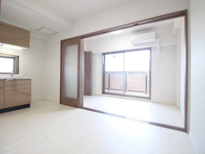 物件内観写真6　(居室)