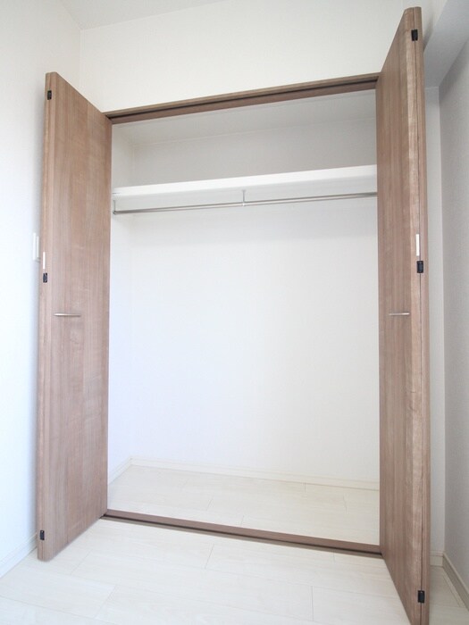 物件内観写真12　(収納)