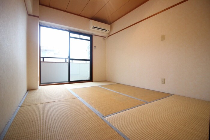 物件内観写真8　(居室)