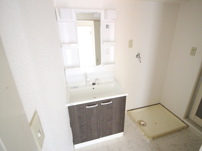 物件内観写真12　(洗面)