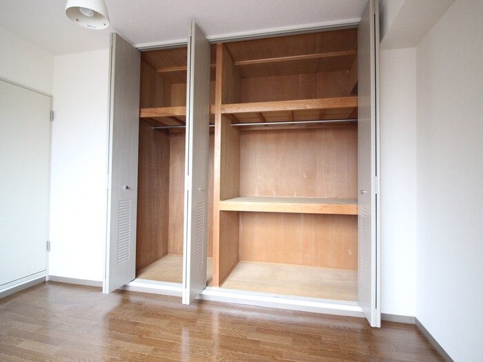 物件内観写真15　(収納)