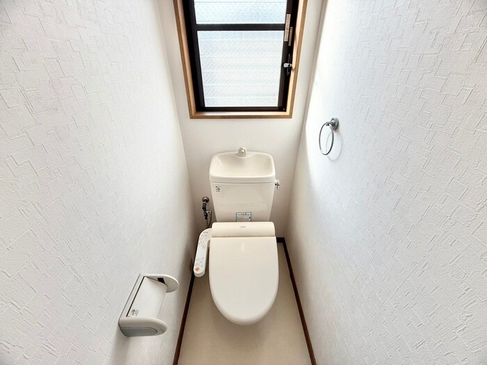 物件内観写真15　(トイレ)