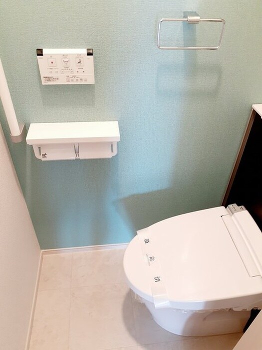 物件内観写真12　(トイレ)